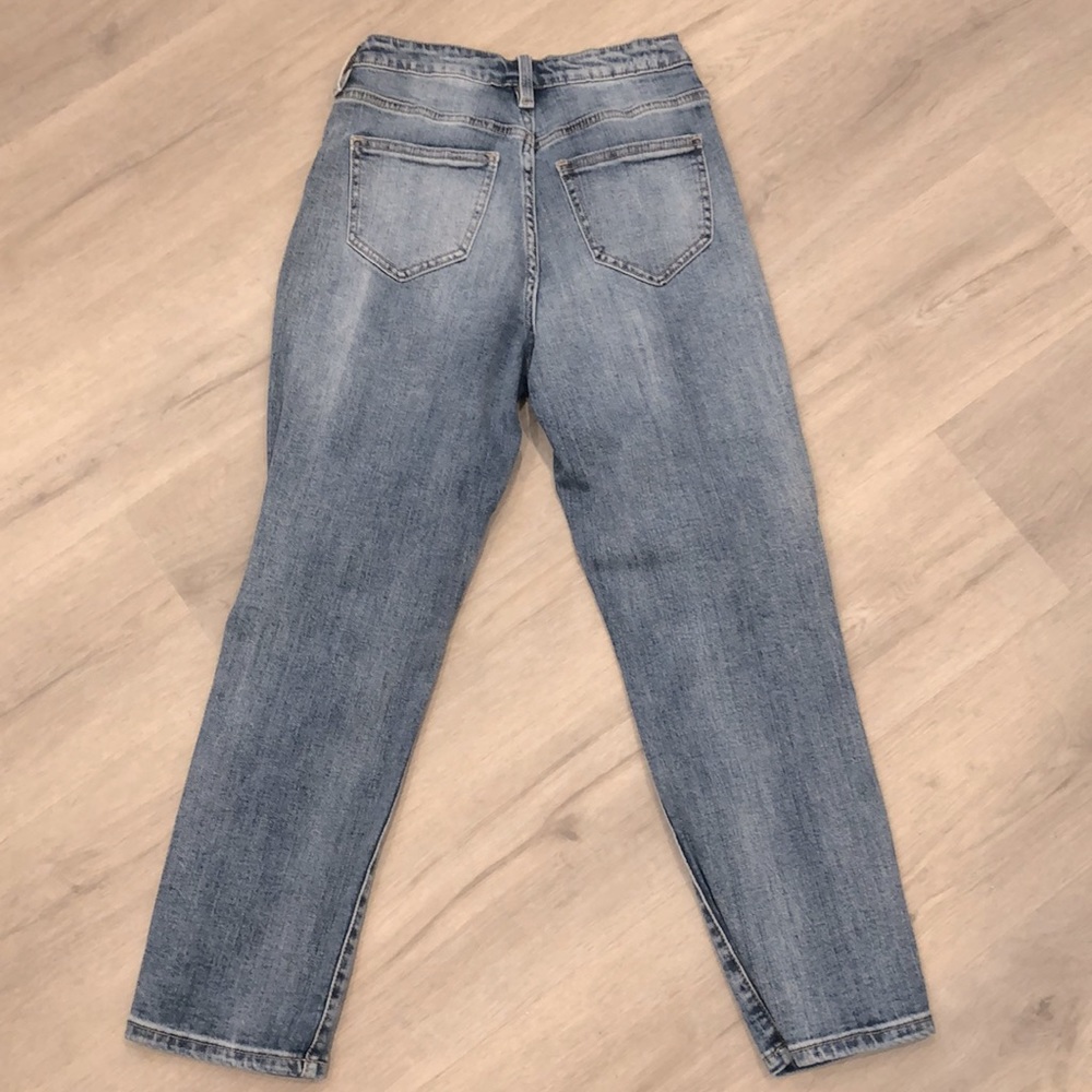 Distressed High Rise Mom Jeans - Picture 3 of 6